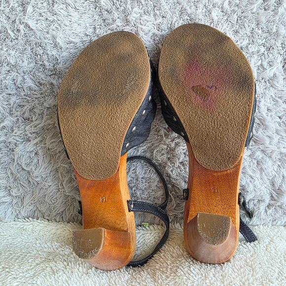 Banana Republic Women Studded Wooden Bow Denim Slingback Heels Size 11 Blue Y2K - Picture 5 of 7